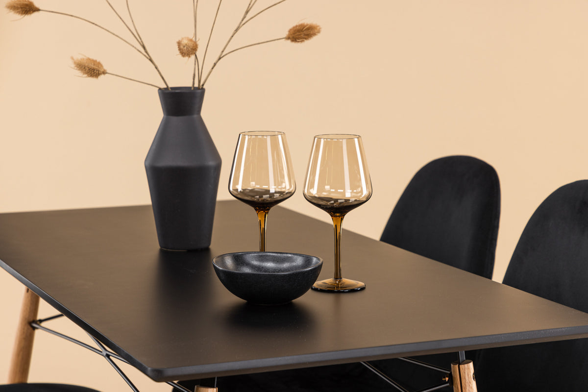 Danburi Matbord med Polar Stolarna – MDF