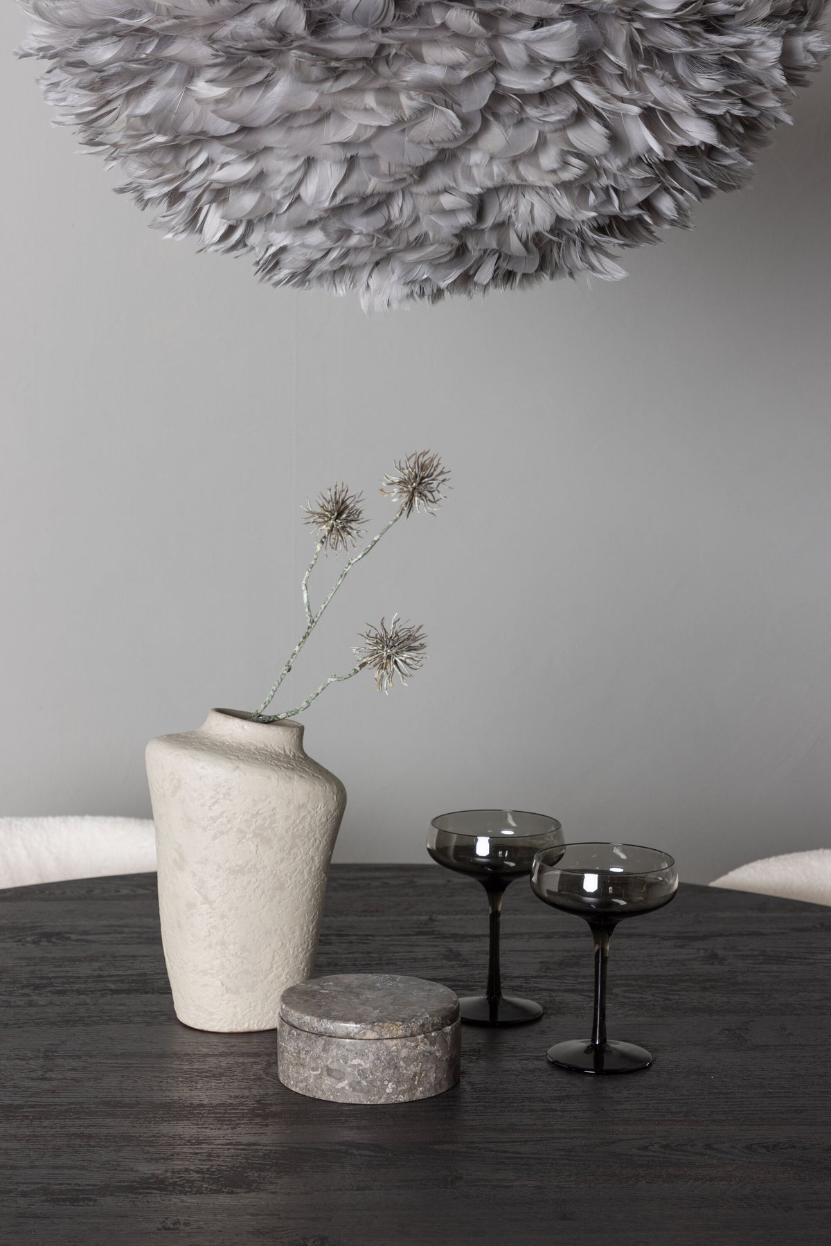 Lanzo Matbord med Edina Stolarna – Bord: ⌀120 Stol: 56x76x55