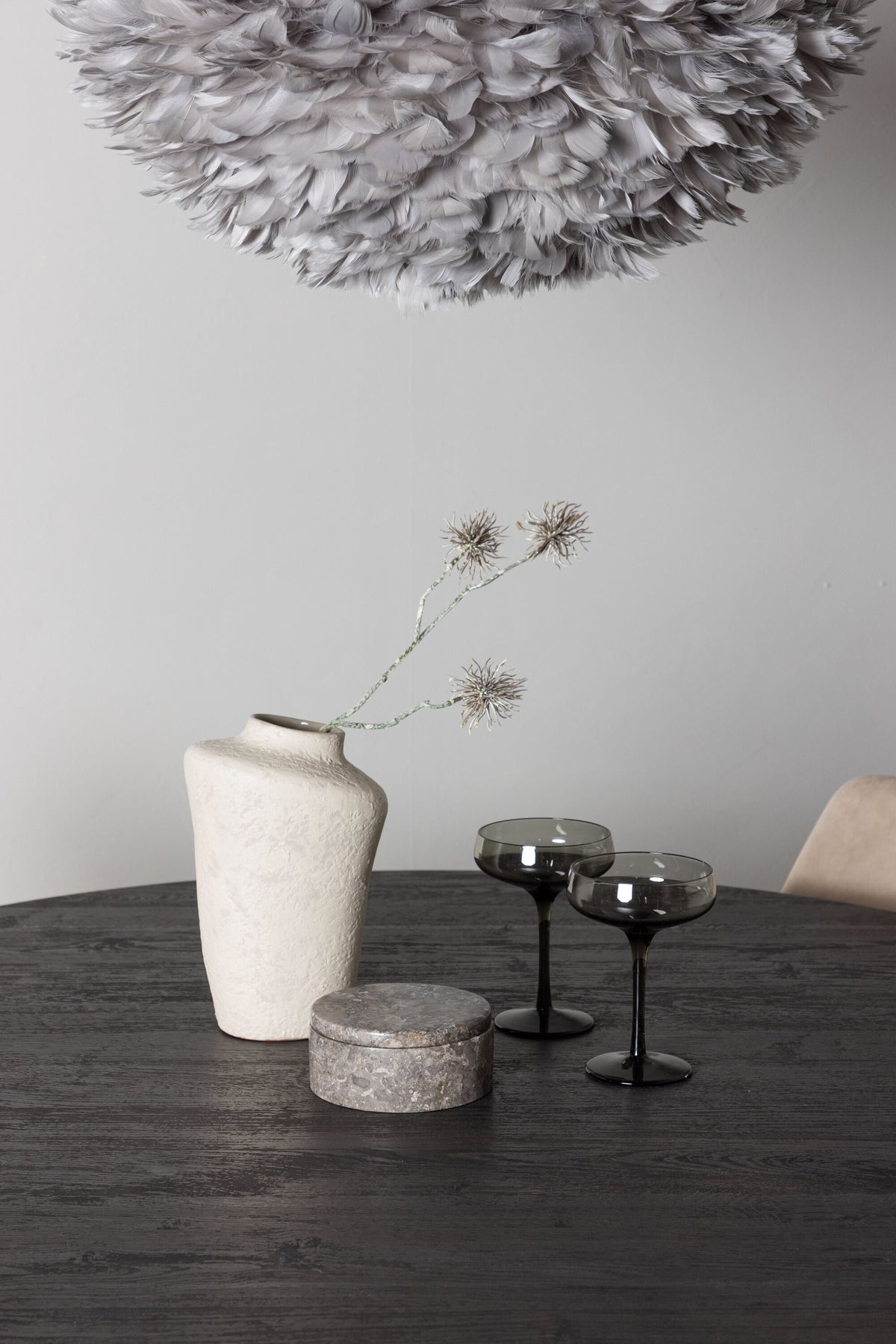 Lanzo Matbord med Night Stolarna – Bord: ⌀120 Stol: 56x87x49