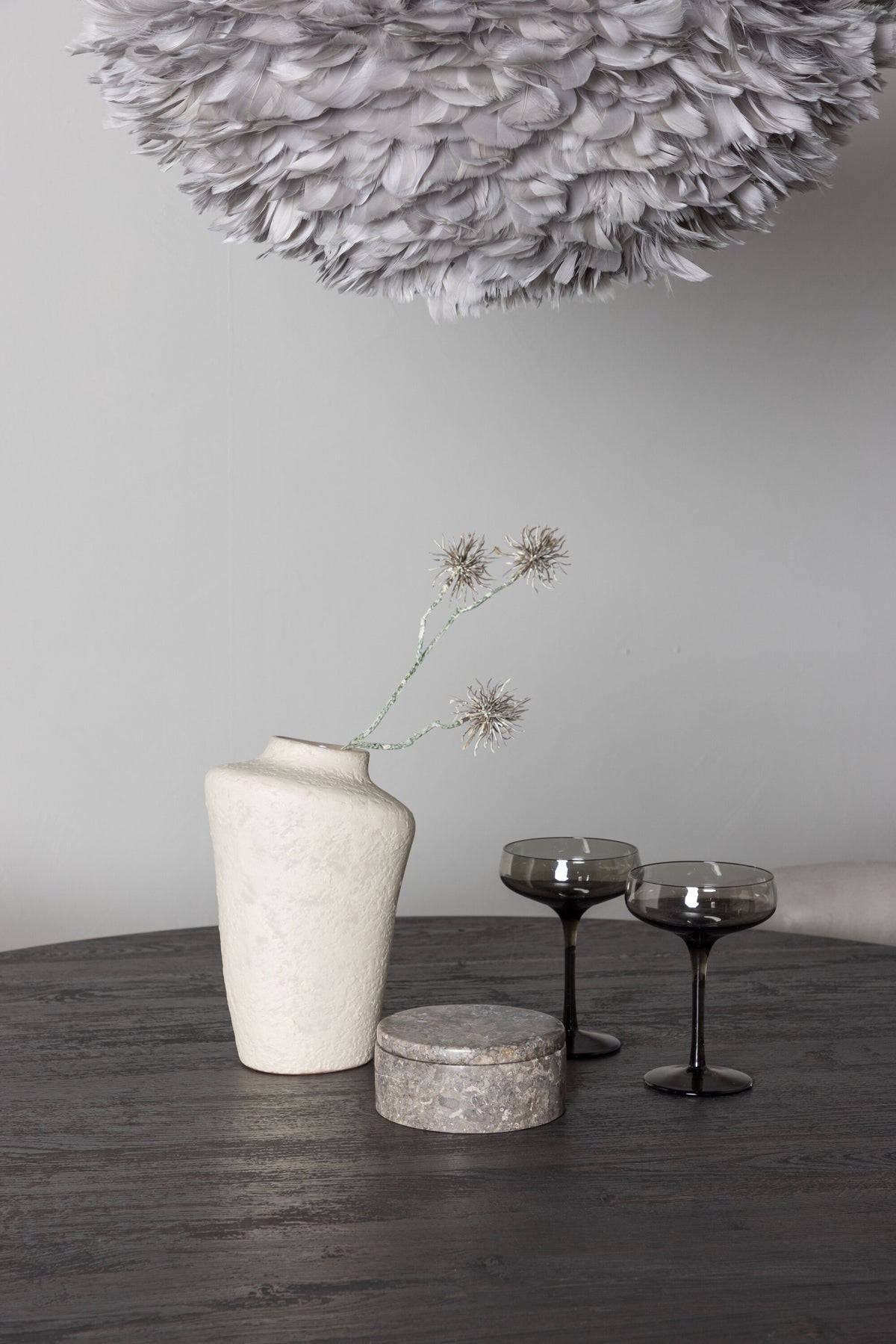 Lanzo Matbord med Evelina Stolarna – Bord: ⌀120 Stol: 62x80x54