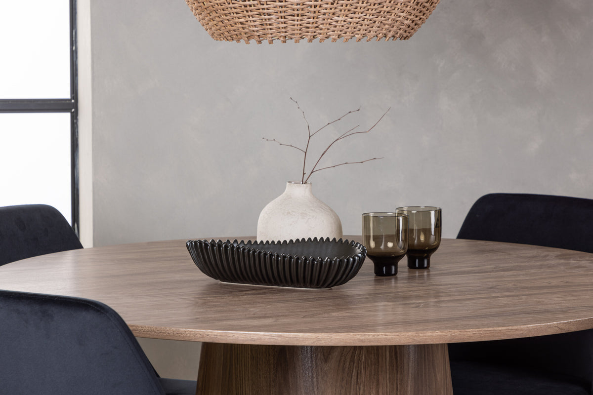 Lanzo Matbord med Night Stolarna – Bord: ⌀120 Stol: 56x87x49