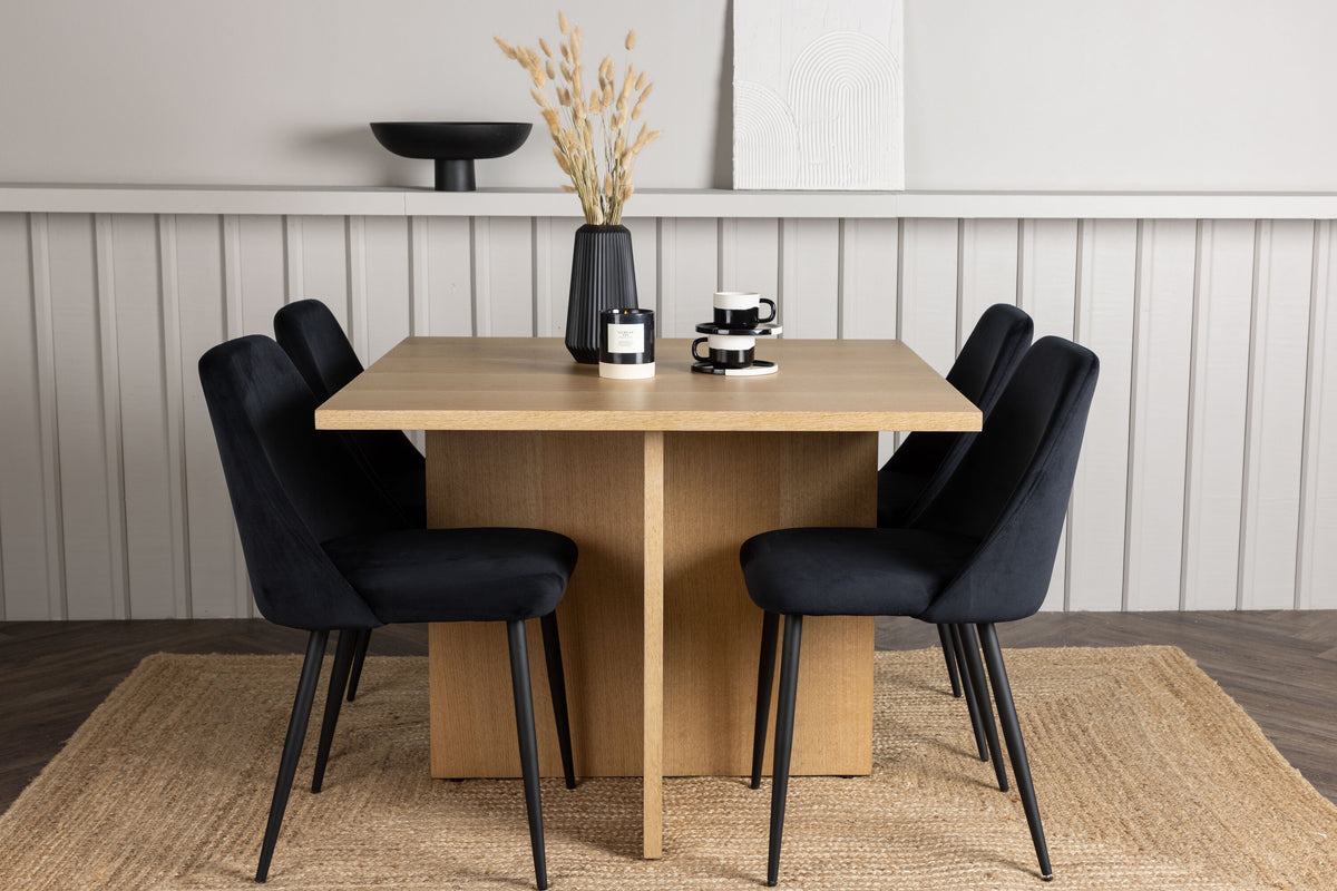 Leo Matbord med Night Stolarna – Bord: 75x100x100 Stol: 56x87x49