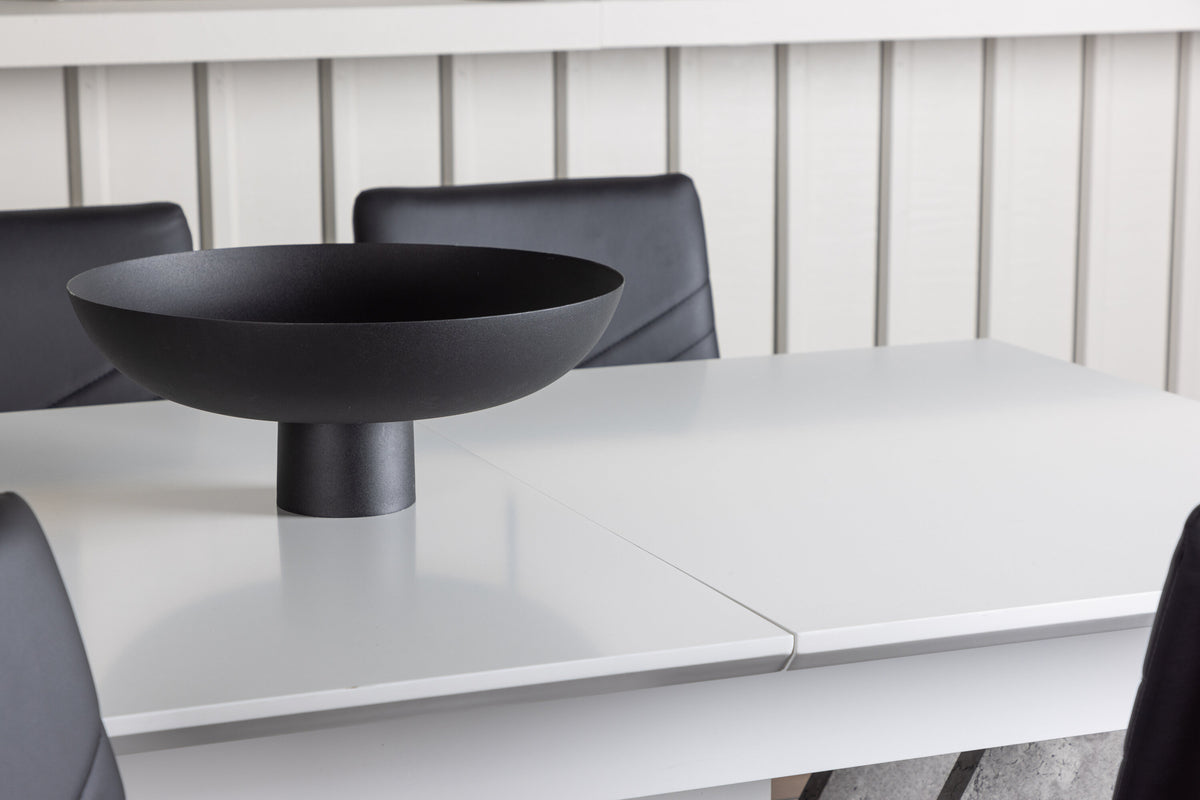 Disa Matbord med Lily Stolarna