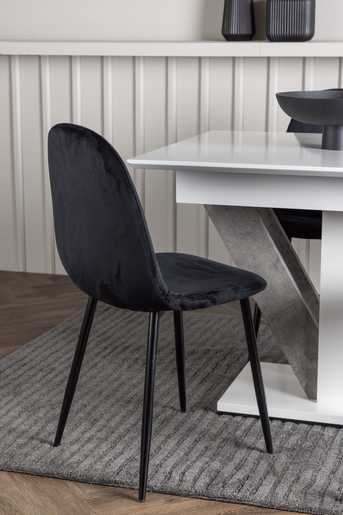Disa Matbord med Polar Stolarna – Bord: 76x120x80 Stol: 53,3x88x44
