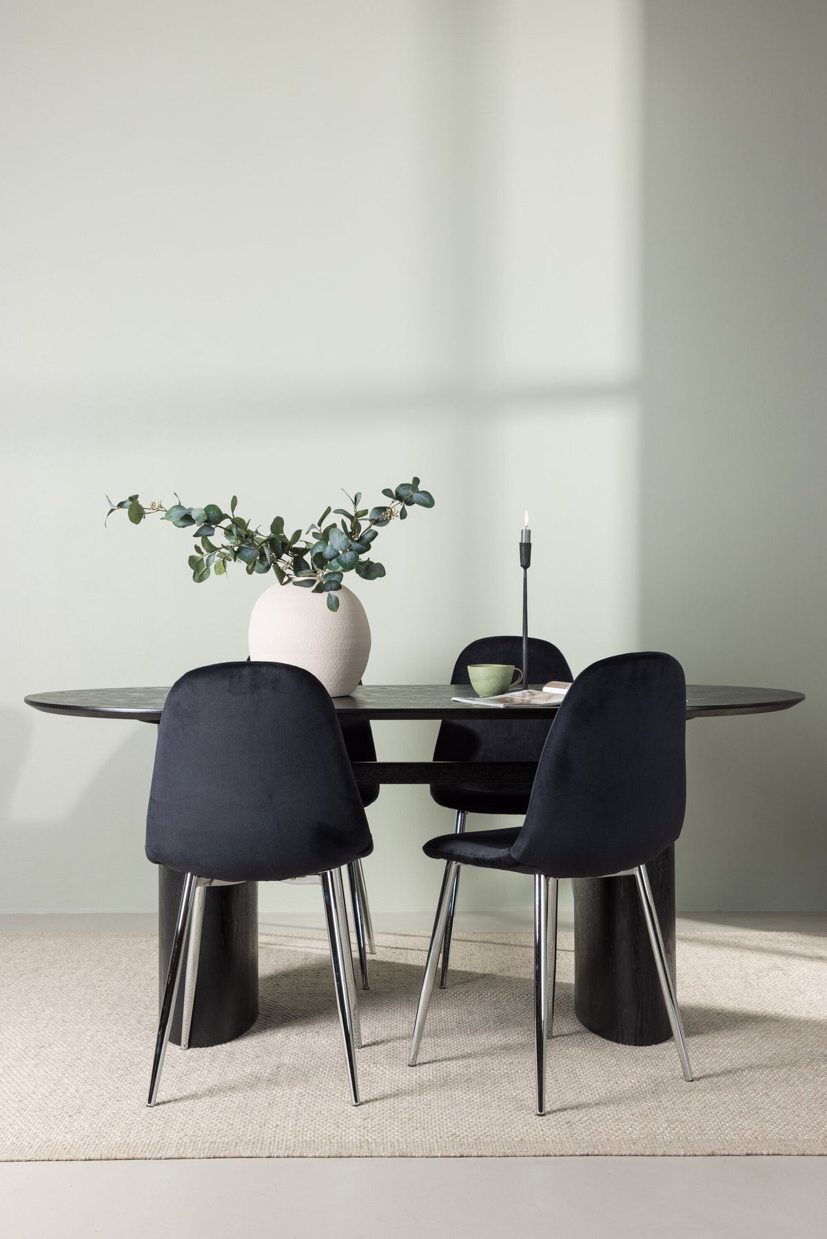 Isolde Matbord med Polar Stolarna – Bord: 75x180x90 Stol: 52x90x45