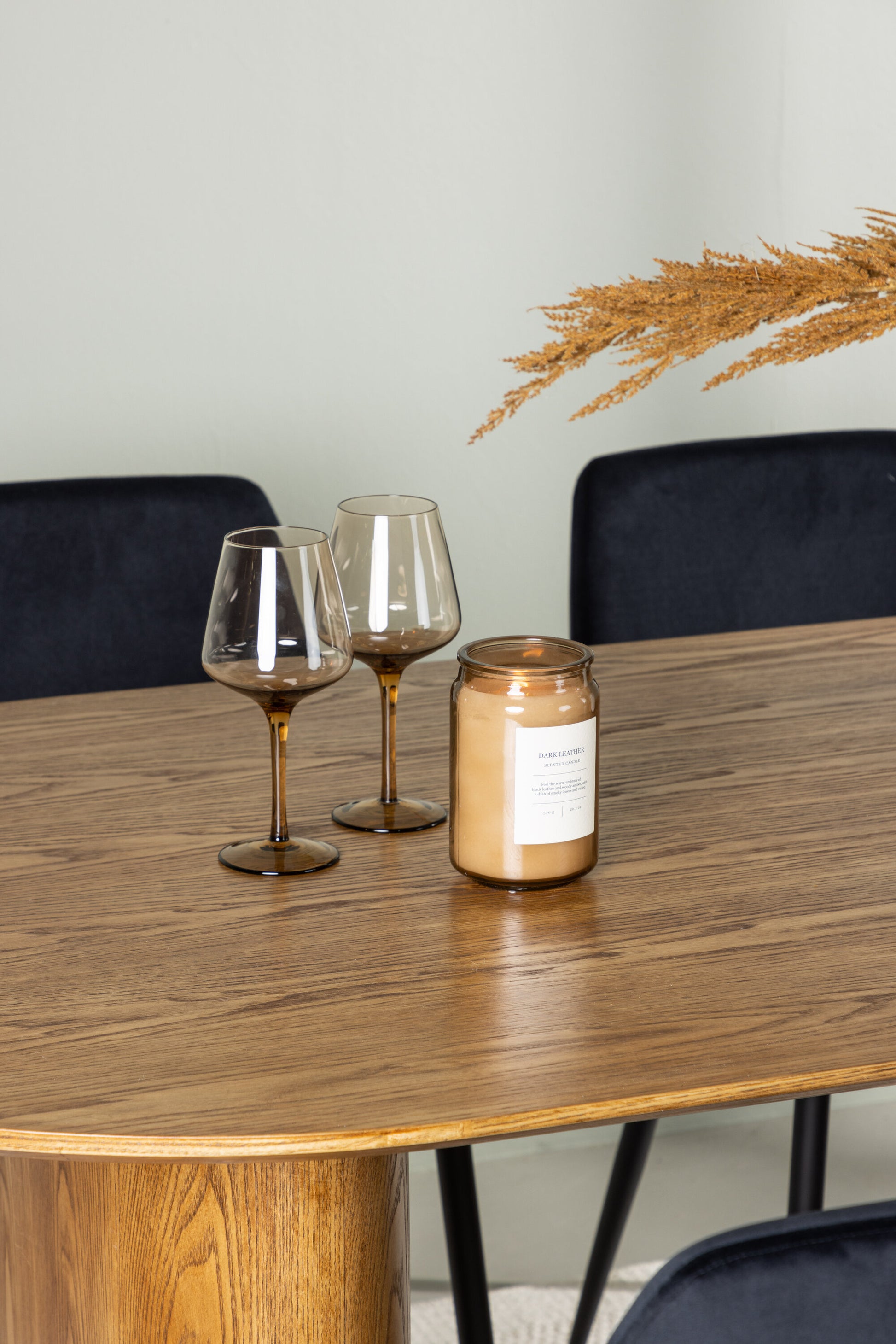Isolde Matbord med Night Stolarna – Bord: 75x180x90 Stol: 56x87x49