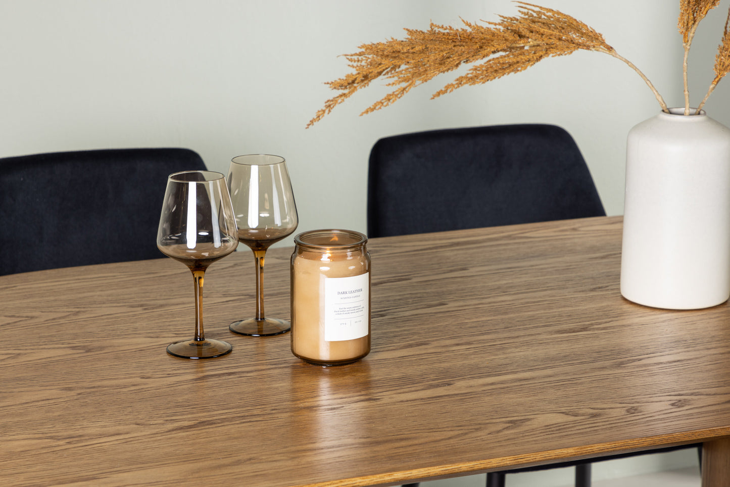 Isolde Matbord med Night Stolarna – Bord: 75x180x90 Stol: 56x87x49