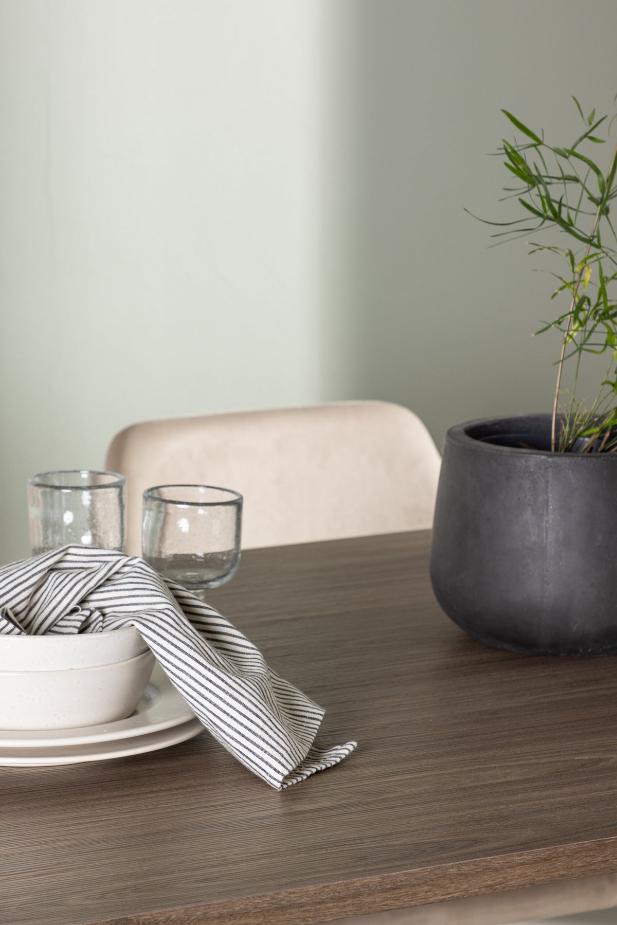Andy Matbord med Night Stolarna – Bord: 75x180x90 Stol: 56x87x49
