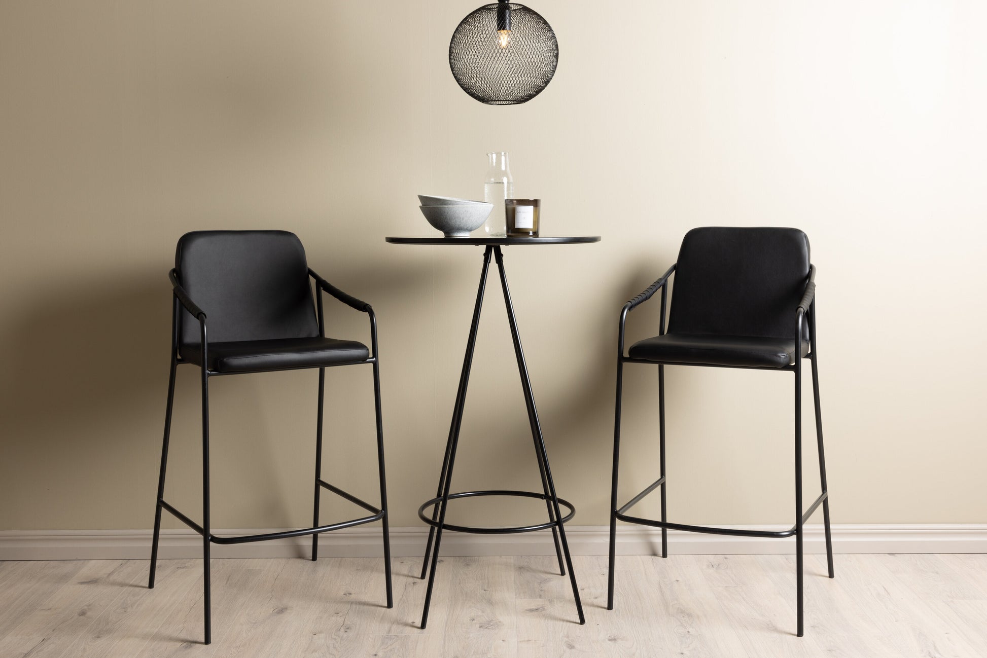 Bistro Matbord med Tvist Stolarna