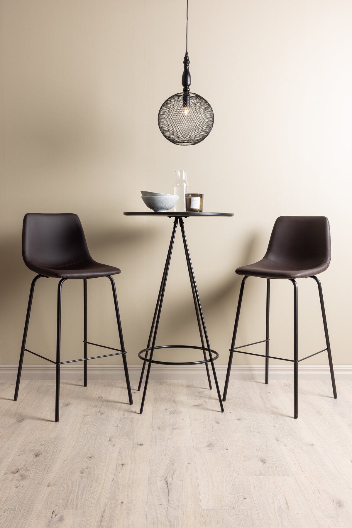 Bistro Matbord med Alexi Stolarna