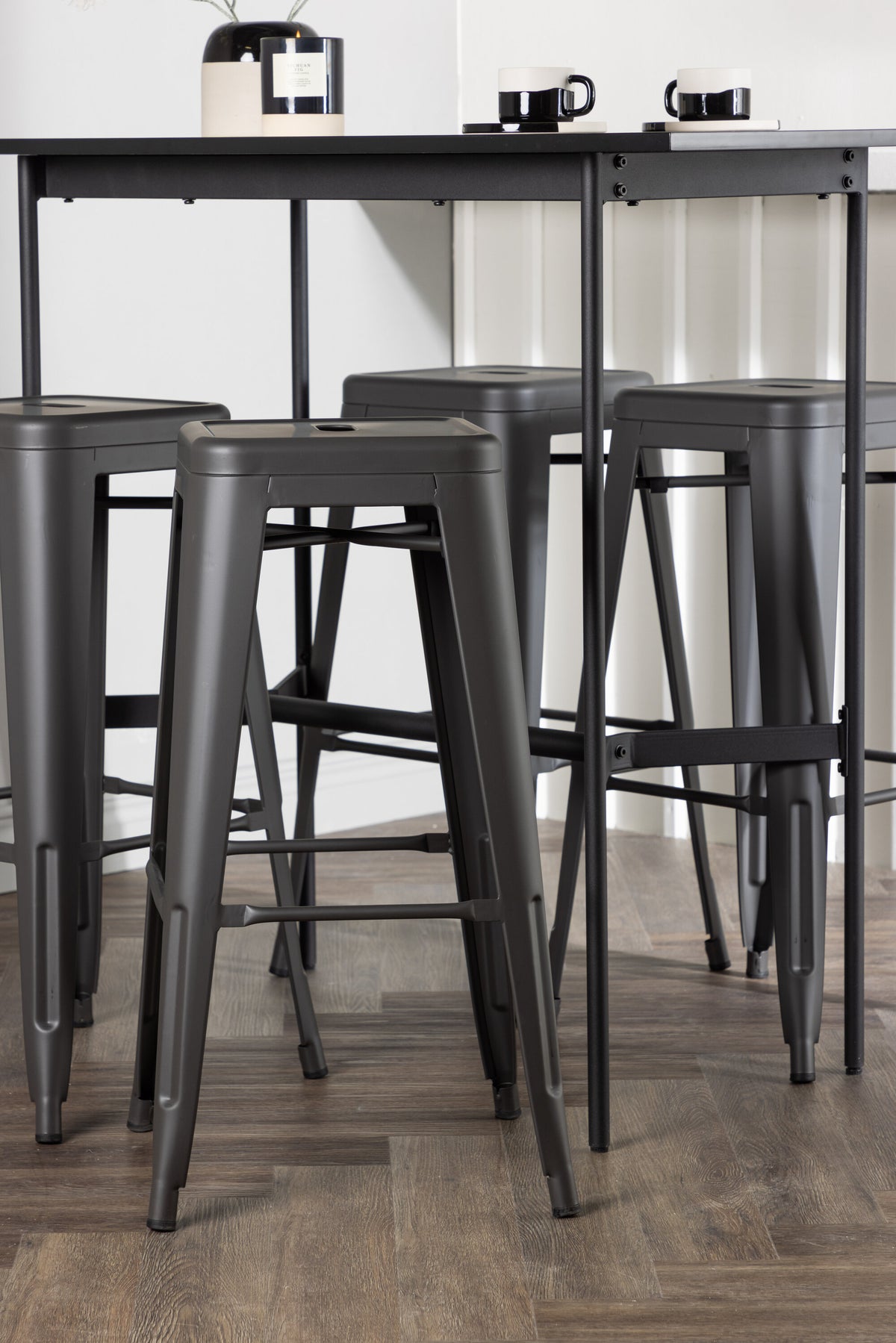 Rax Matbord med Tempe Stolarna – Bord: 105x120x60 Stol: 43x76x43