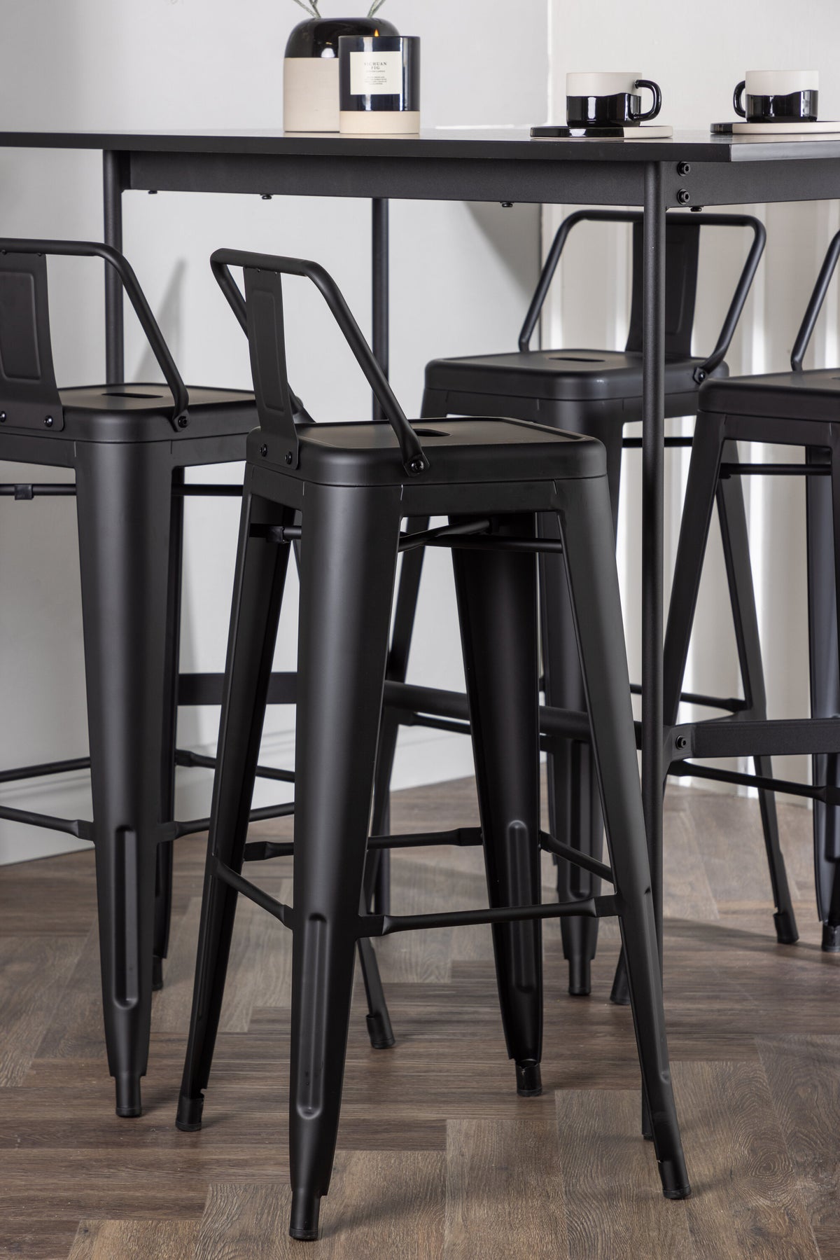 Rax Matbord med Tempe Stolarna – Bord: 105x120x60 Stol: 43x94x43