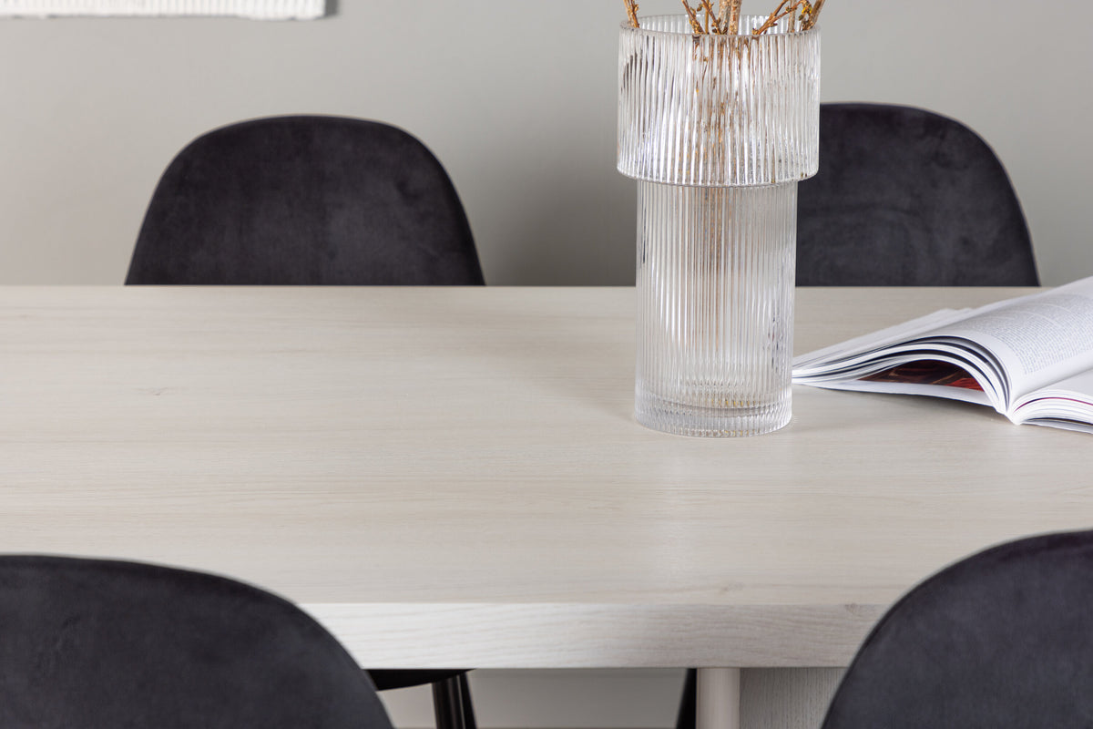 Olga Matbord med Polar Stolarna – Bord: 75x200x90 Stol: 53,3x88x44