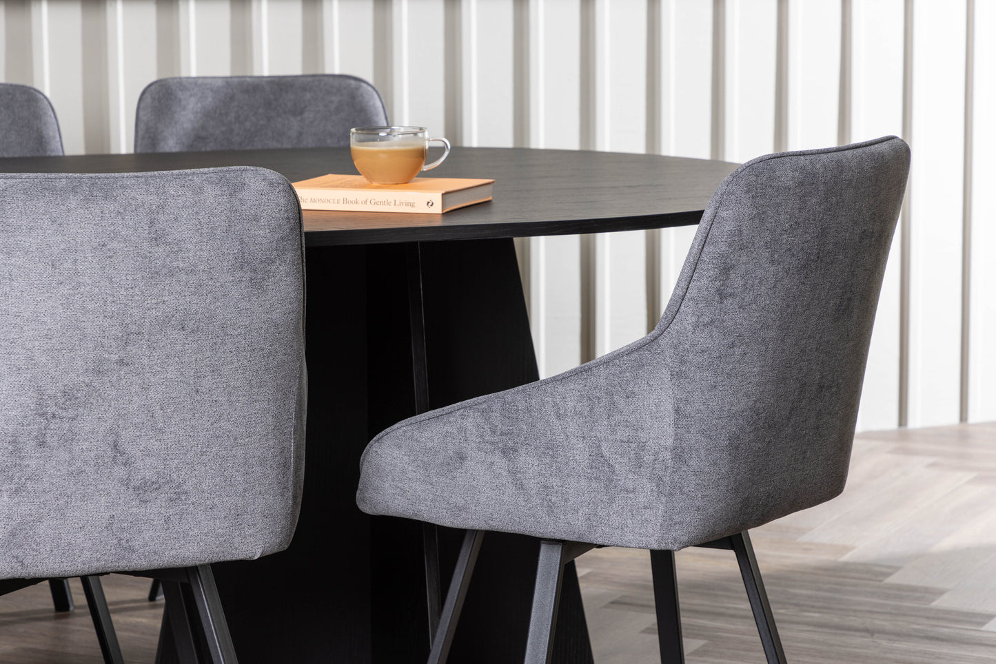 Bootcut Matbord med Rosie Stolarna – Bord: 75x230x115 Stol: 60x88x55