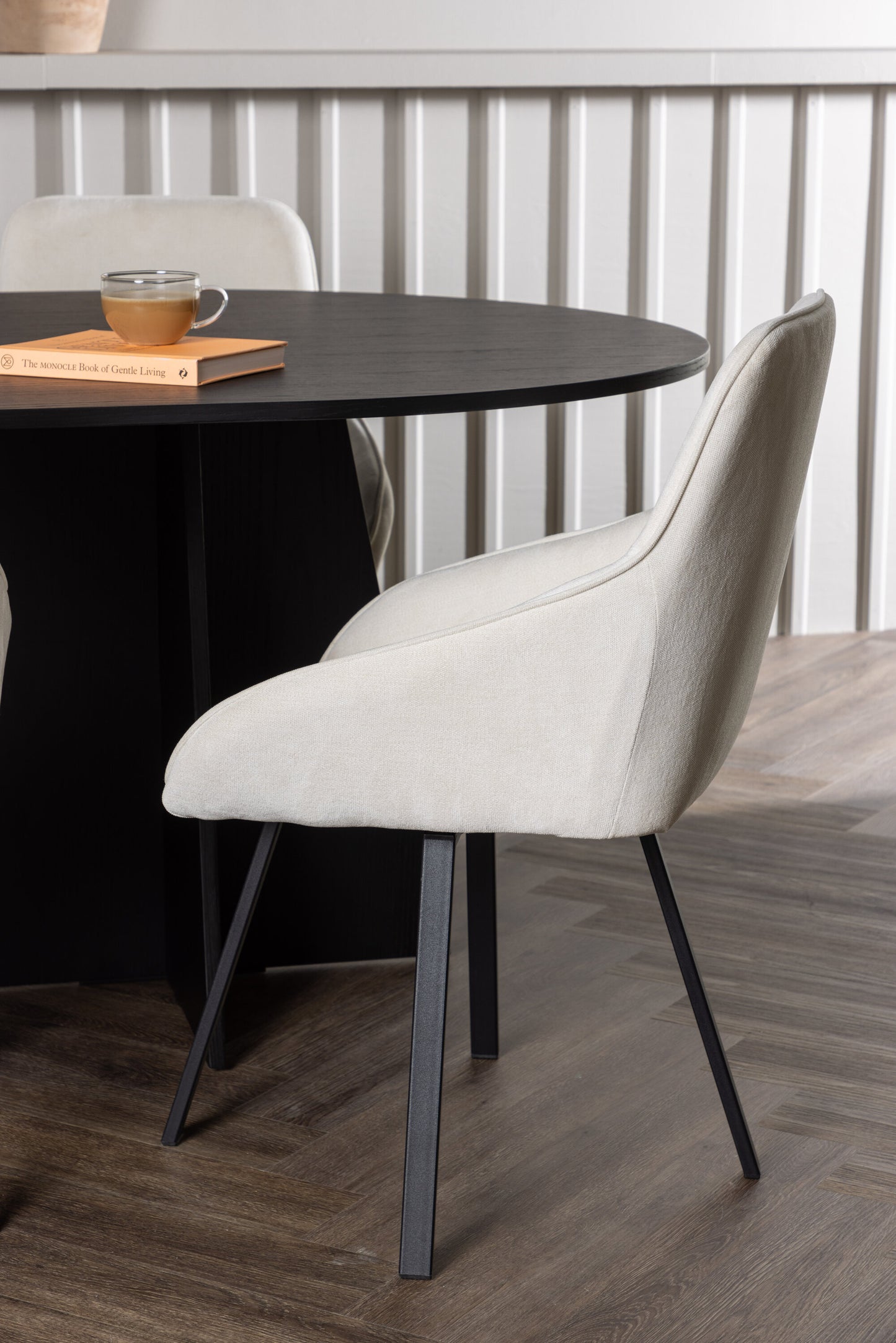 Bootcut Matbord med Rosie Stolarna – Bord: 75x230x115 Stol: 60x88x55