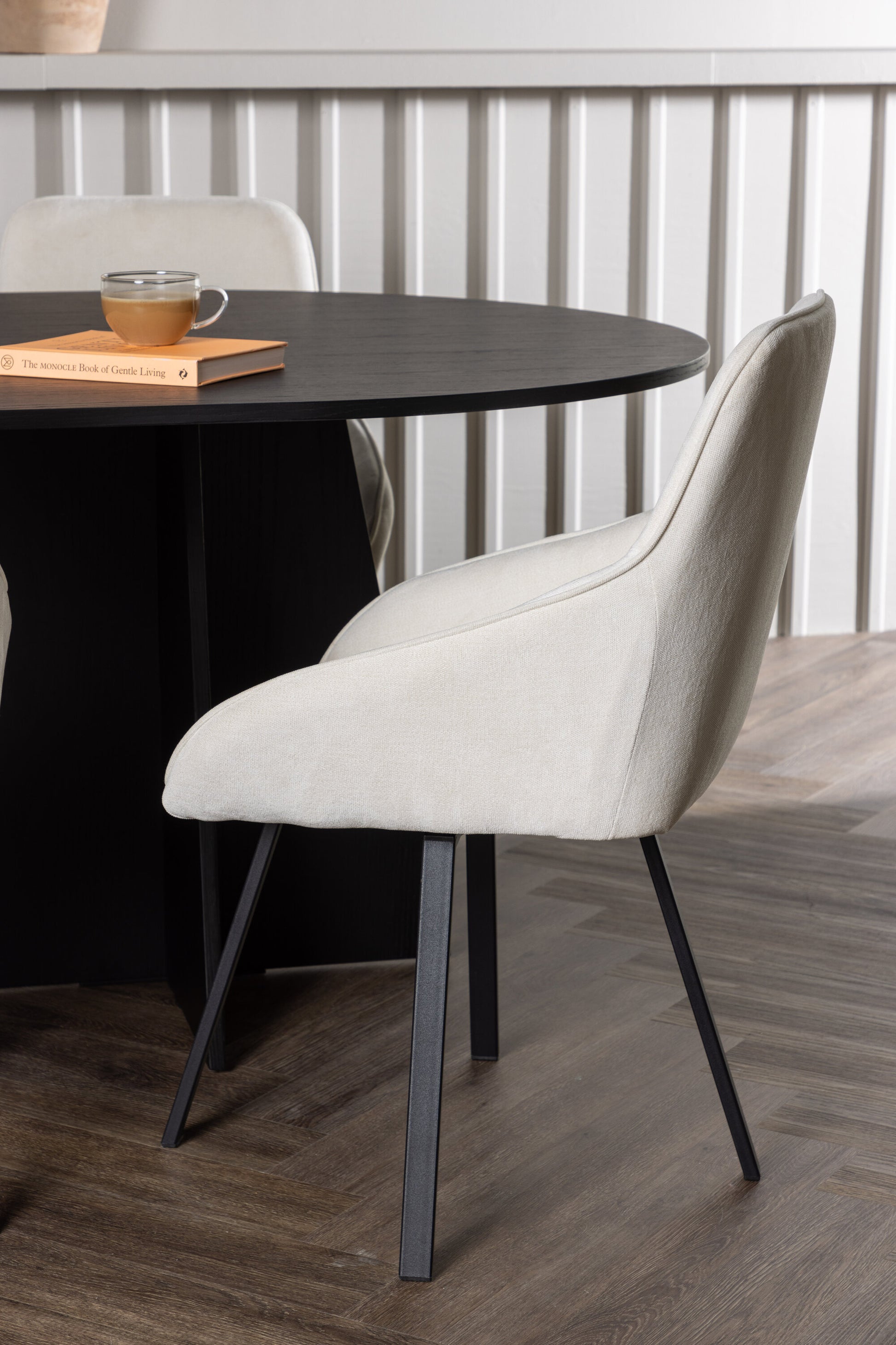 Bootcut Matbord med Rosie Stolarna – Bord: 75x230x115 Stol: 60x88x55