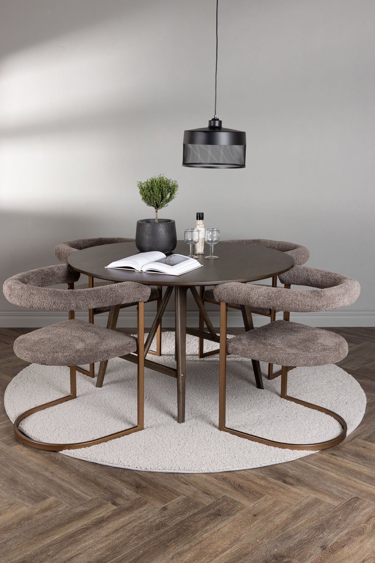 Kaseidon Matbord med Morning Stolarna – Bord: ⌀100 Stol: 54x75x65