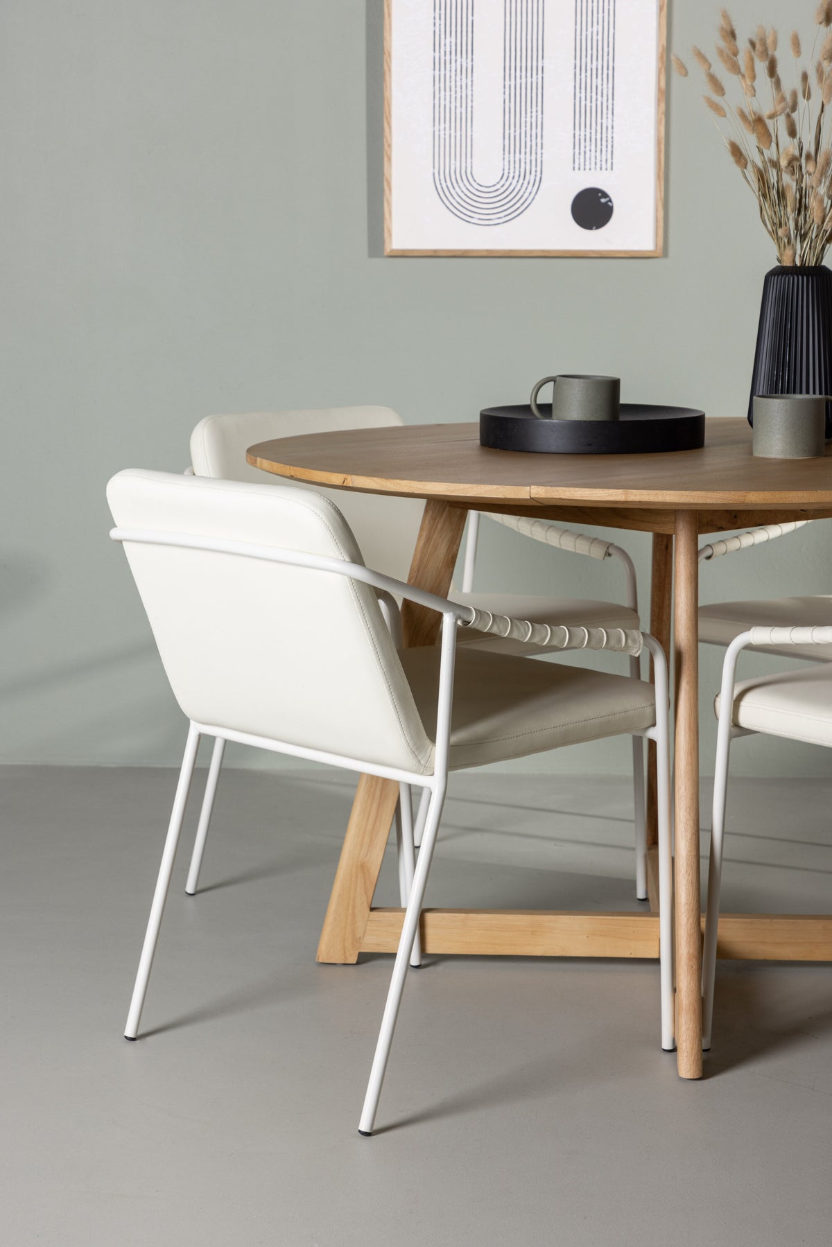 Yakidon Matbord med Tvist Stolarna