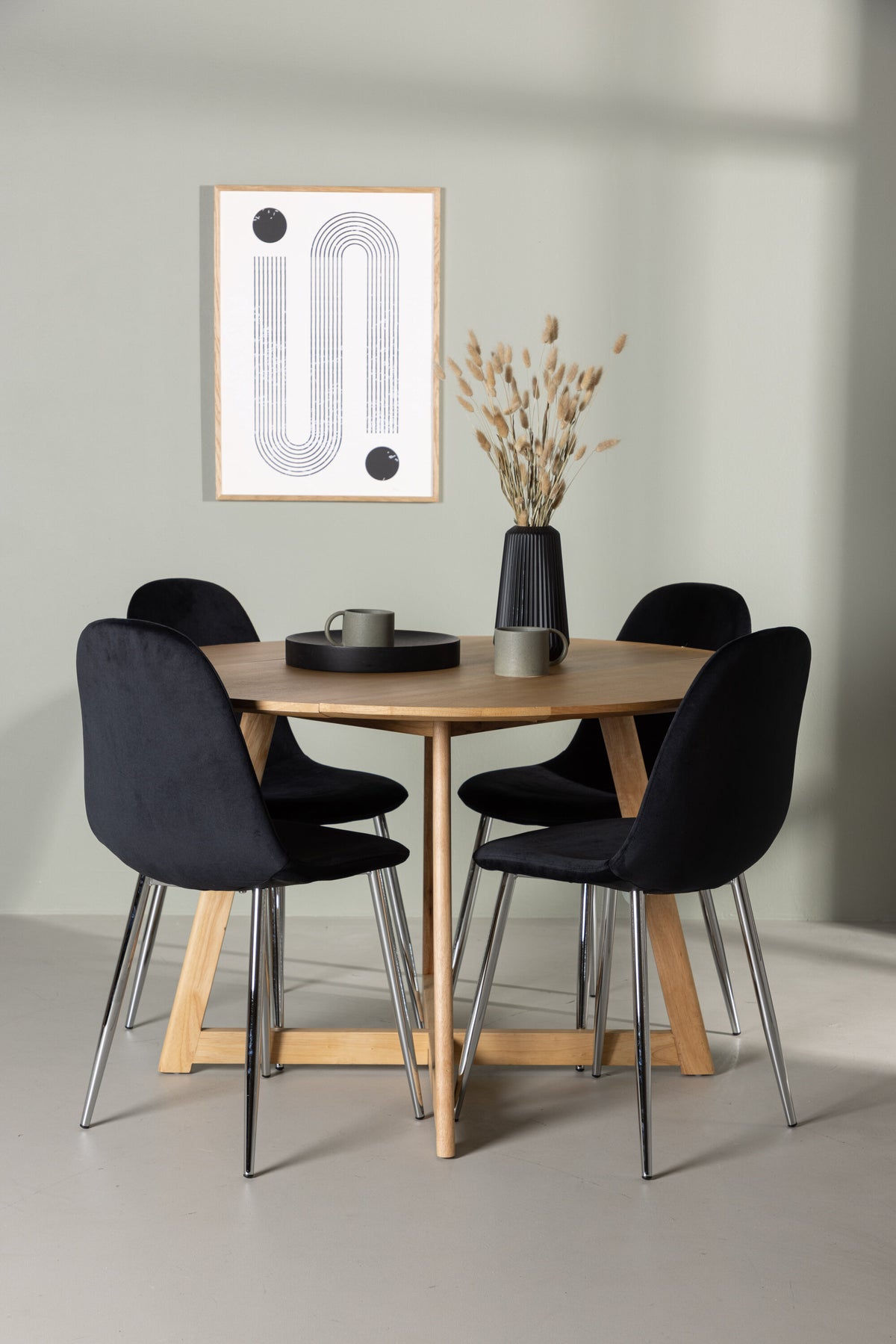 Yakidon Matbord med Polar Stolarna – Bord: ⌀120 Stol: 52x90x45