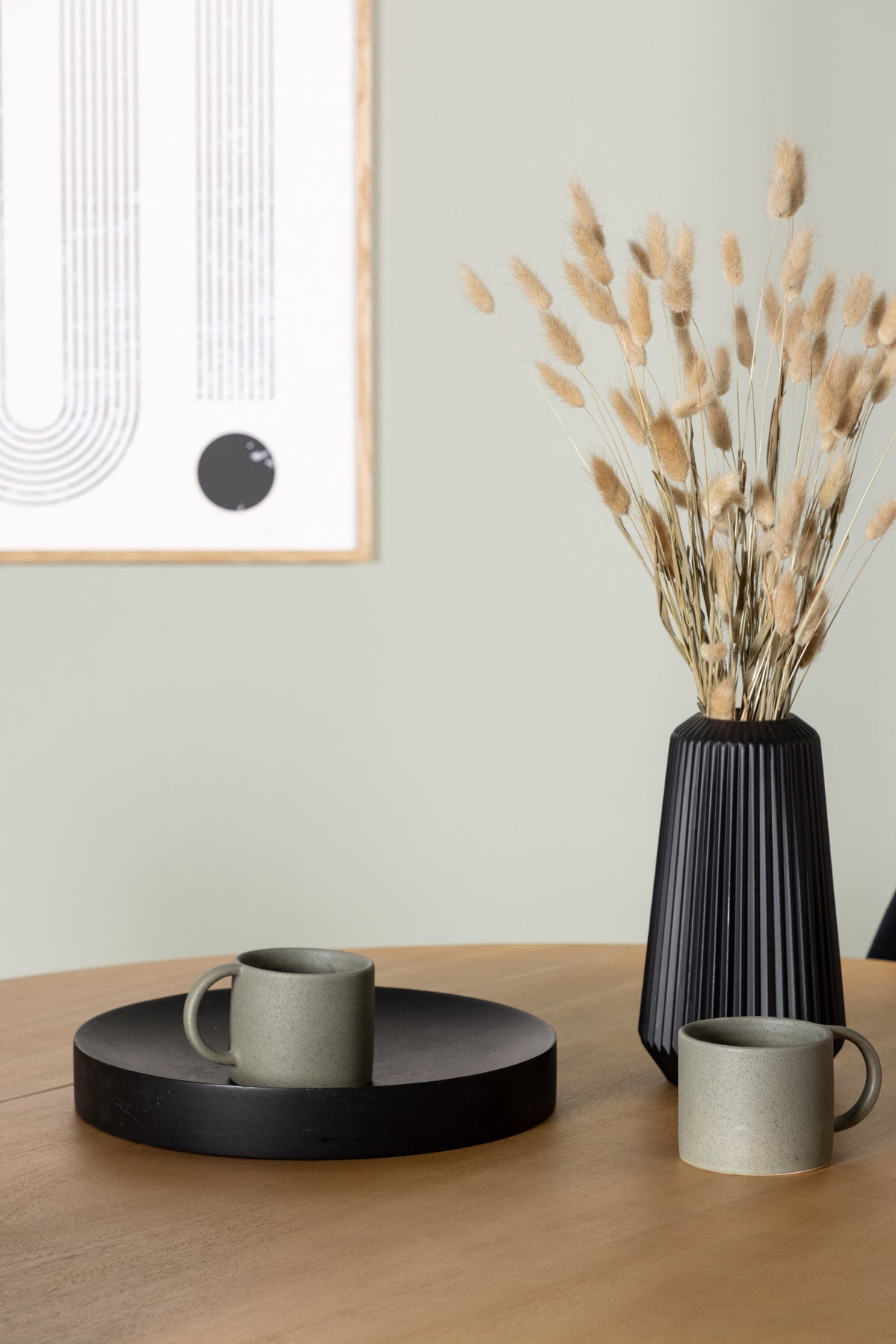 Yakidon Matbord med Polar Stolarna – Bord: ⌀120 Stol: 53,3x88x44