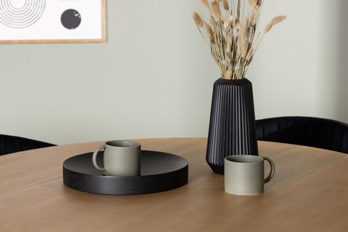 Yakidon Matbord med Selma Stolarna