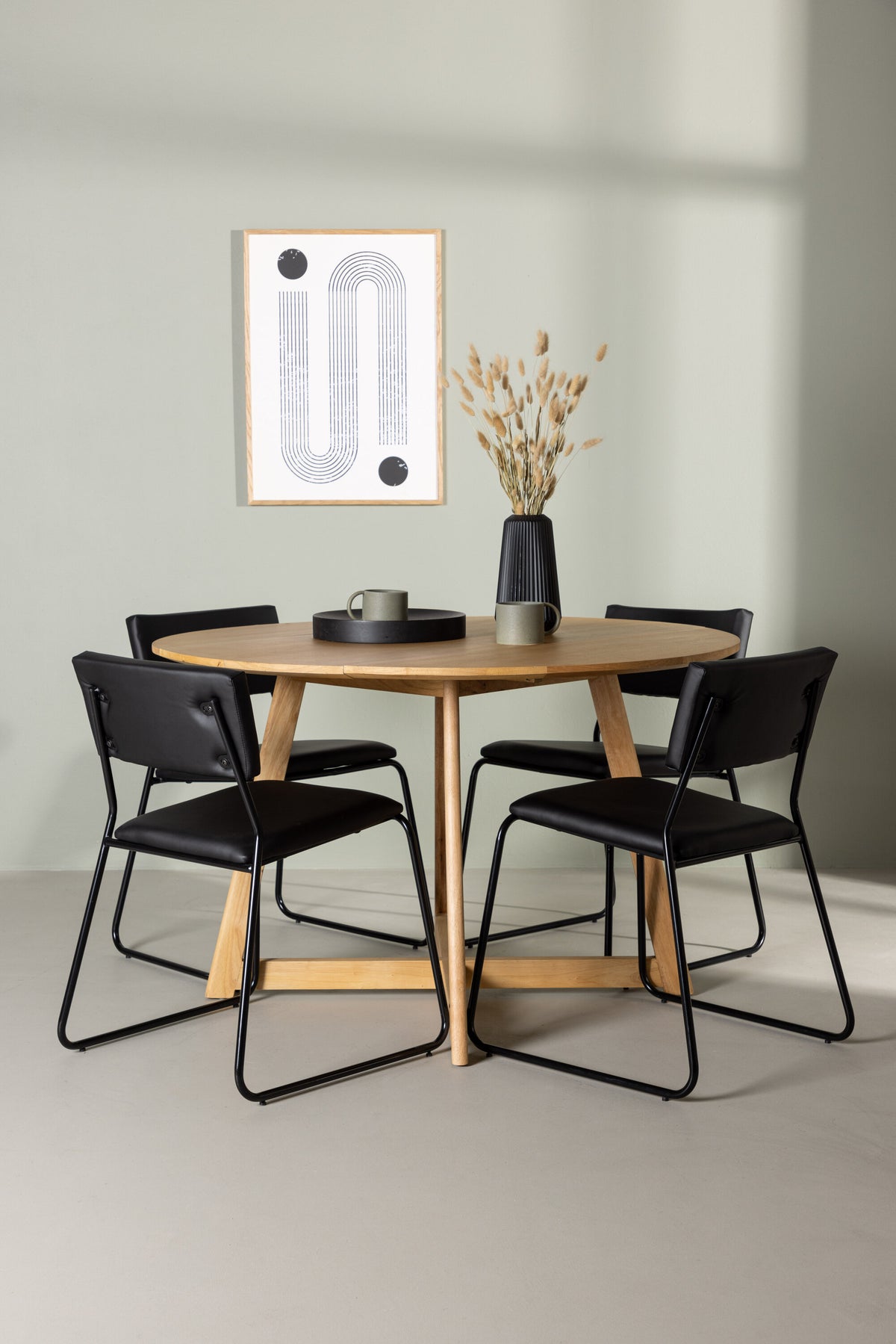 Yakidon Matbord med Kenth Stolarna