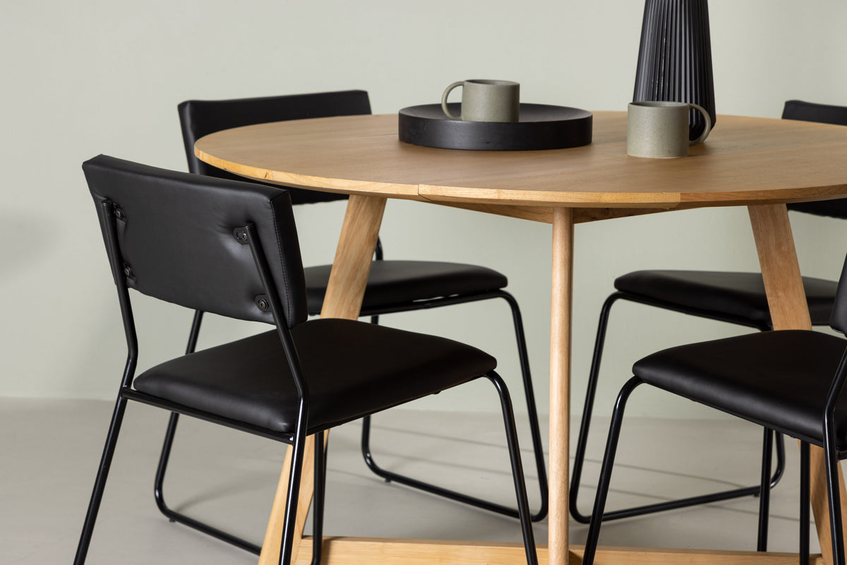 Yakidon Matbord med Kenth Stolarna