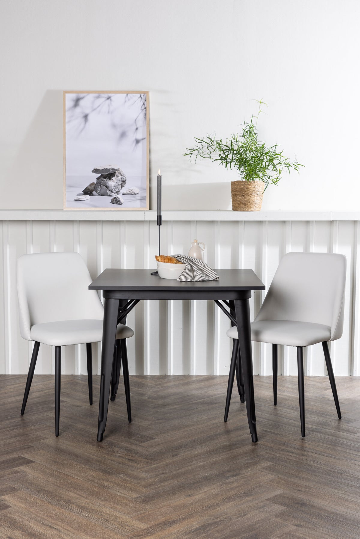 Tempe Matbord med Night Stolarna – Bord: 75x80x80 Stol: 56x87x49