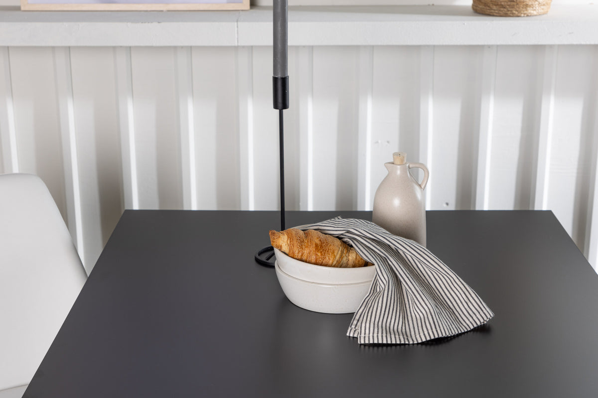 Tempe Matbord med Night Stolarna – Bord: 75x80x80 Stol: 56x87x49
