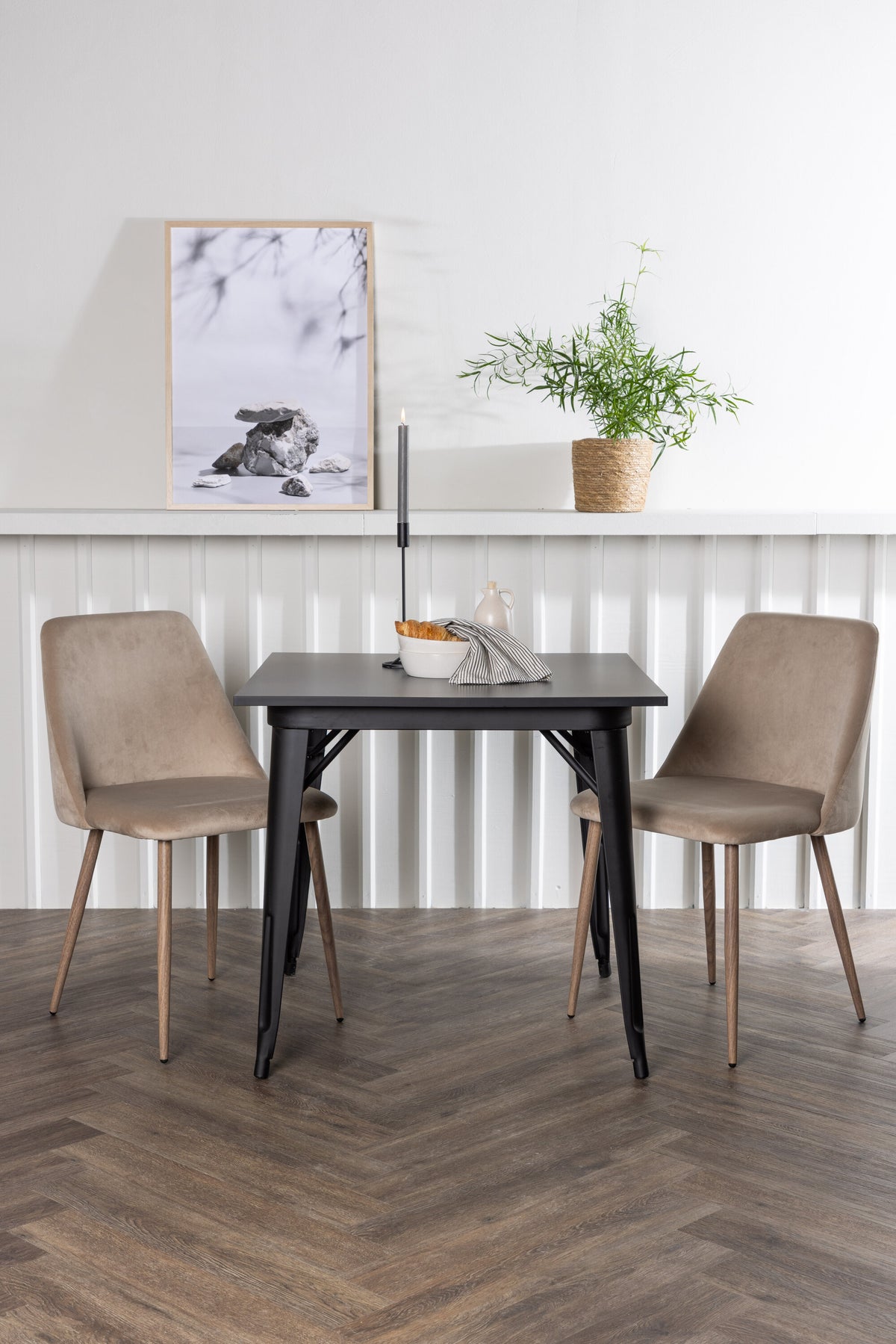 Tempe Matbord med Night Stolarna – Bord: 75x80x80 Stol: 56x87x49