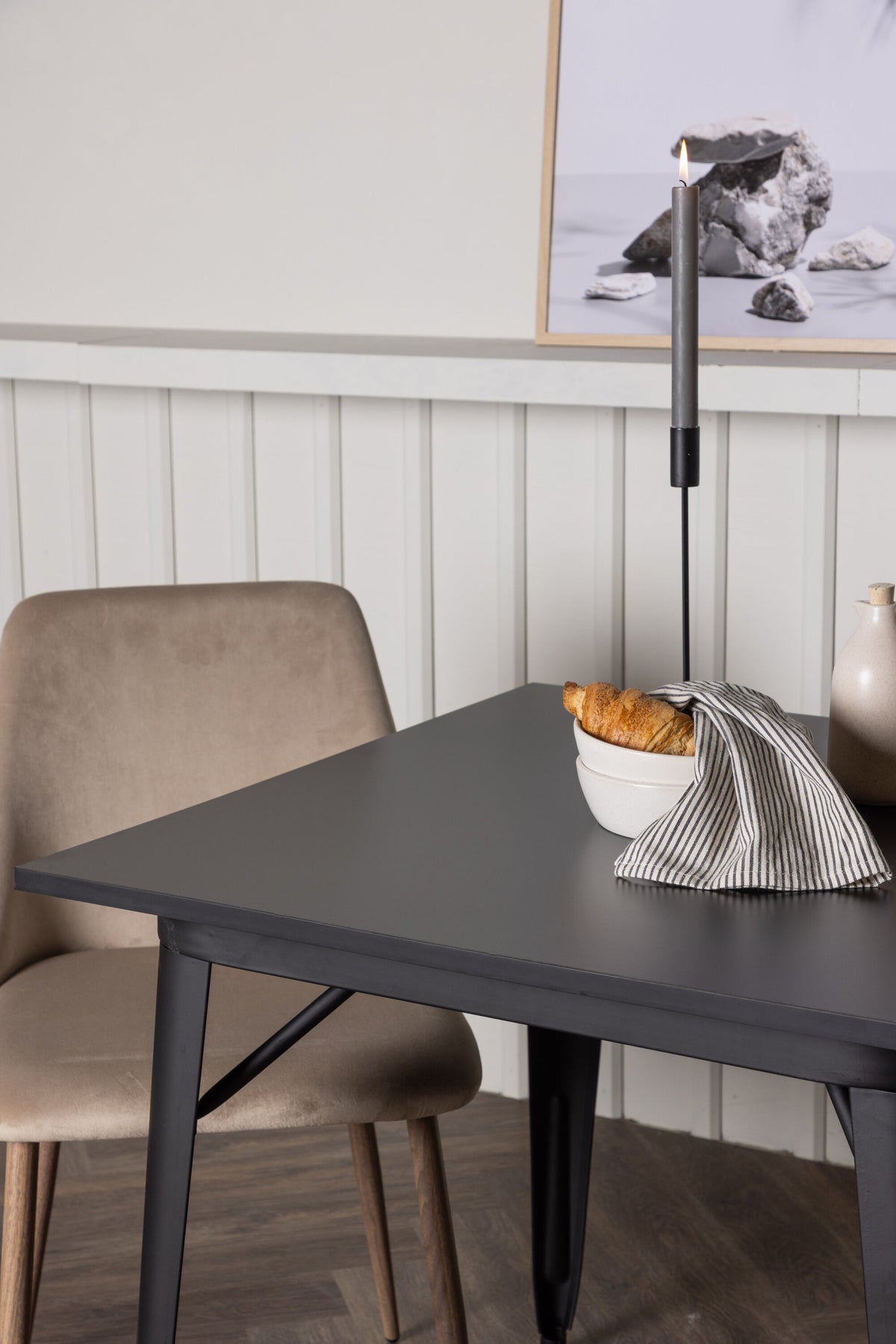 Tempe Matbord med Night Stolarna – Bord: 75x80x80 Stol: 56x87x49