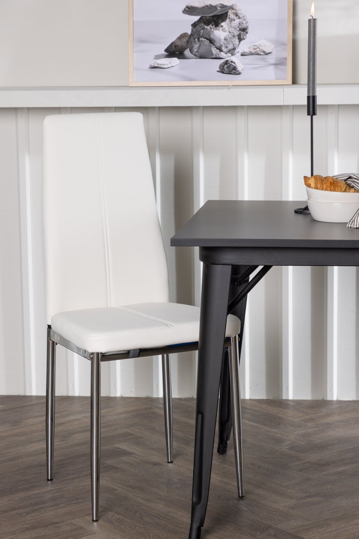 Tempe Matbord med Pastill Stolarna