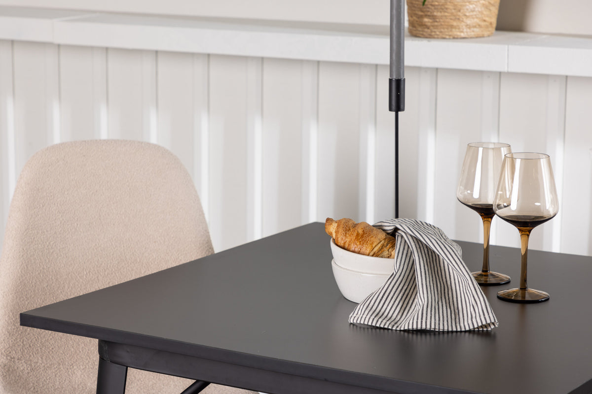 Tempe Matbord med Polar Stolarna – Bord: 75x80x80 Stol: 52x90x45