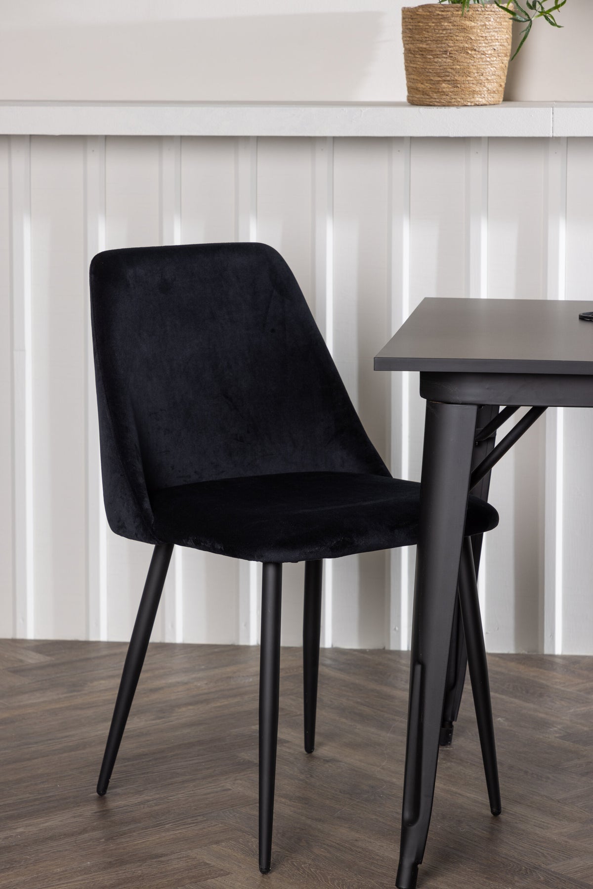 Tempe Matbord med Night Stolarna – Bord: 75x80x80 Stol: 56x87x49