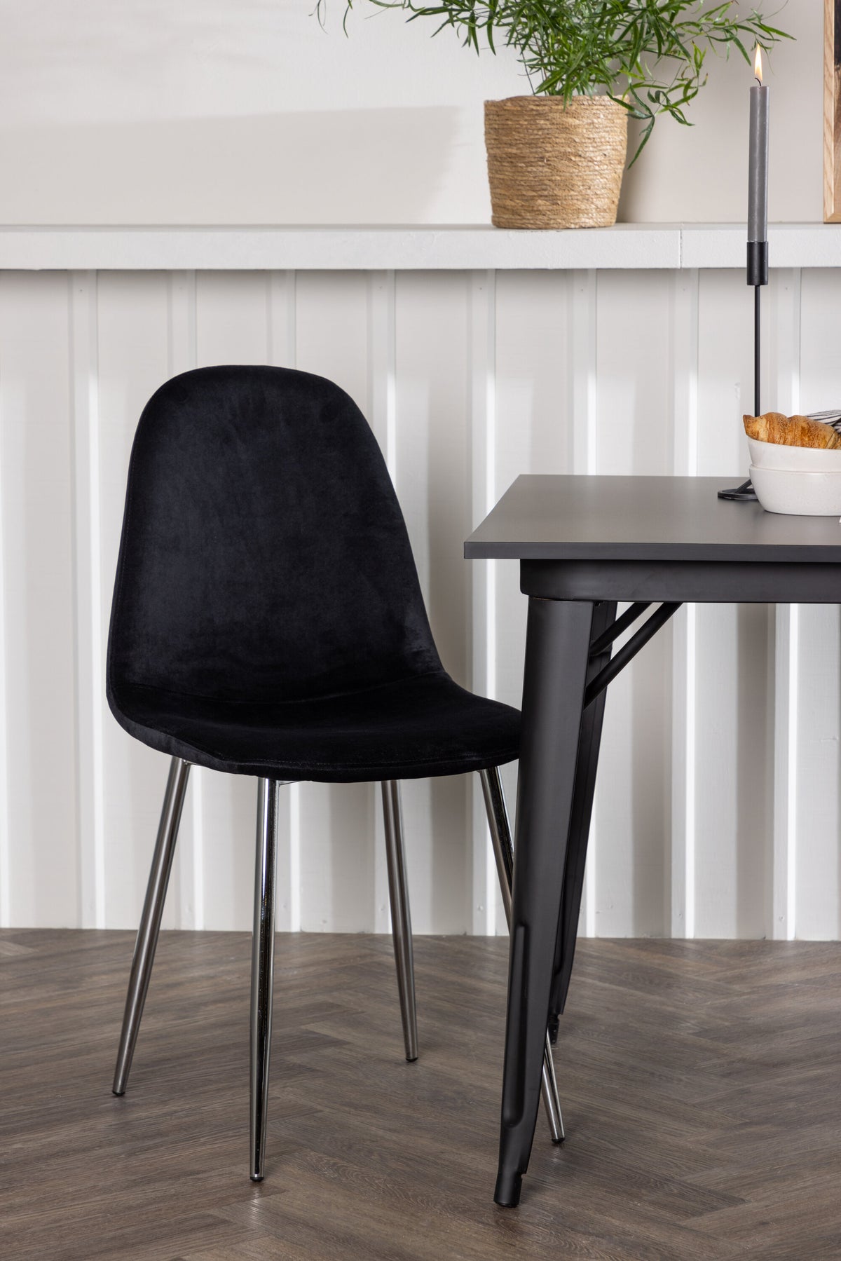 Tempe Matbord med Polar Stolarna – Bord: 75x80x80 Stol: 52x90x45