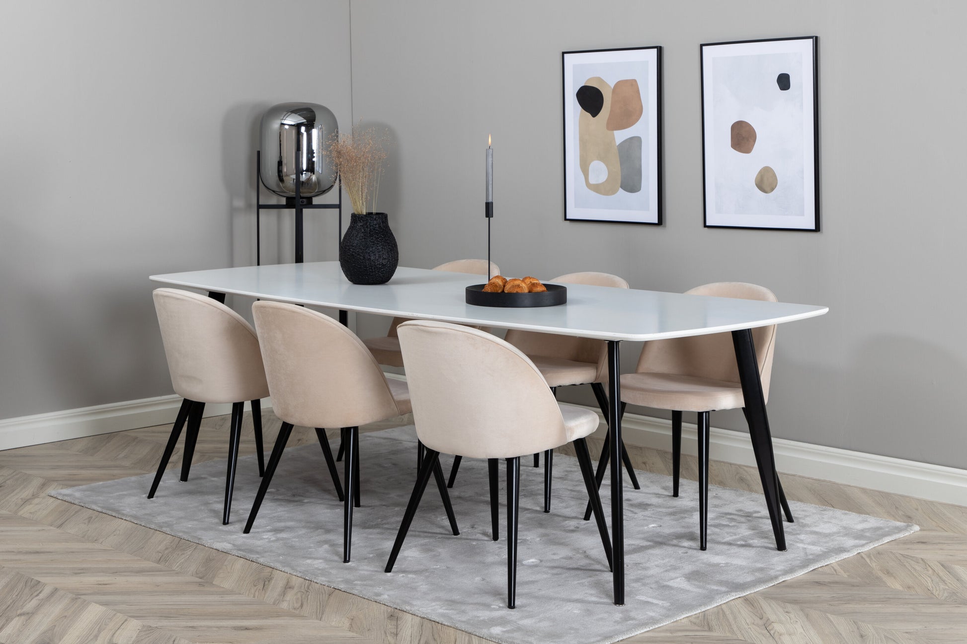 Polar Matbord med Velvet Stolarna – MDF