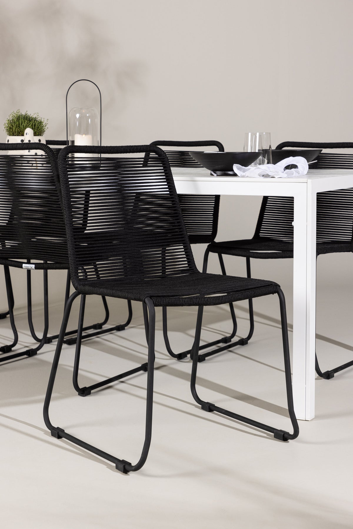 Break Matbord med Lindos Stolarna – Aluminium