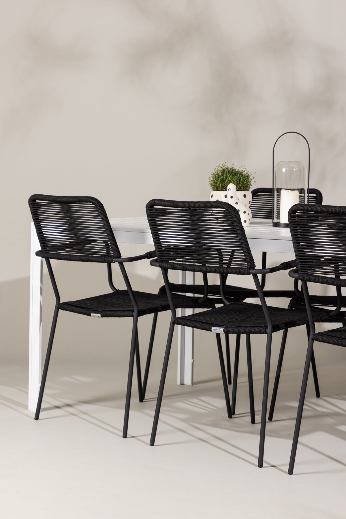 Break Matbord med Lindos Stolarna – Aluminium