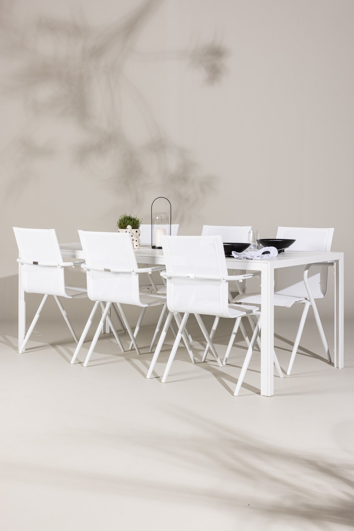 Break Matbord med Alina Stolarna – Aluminium