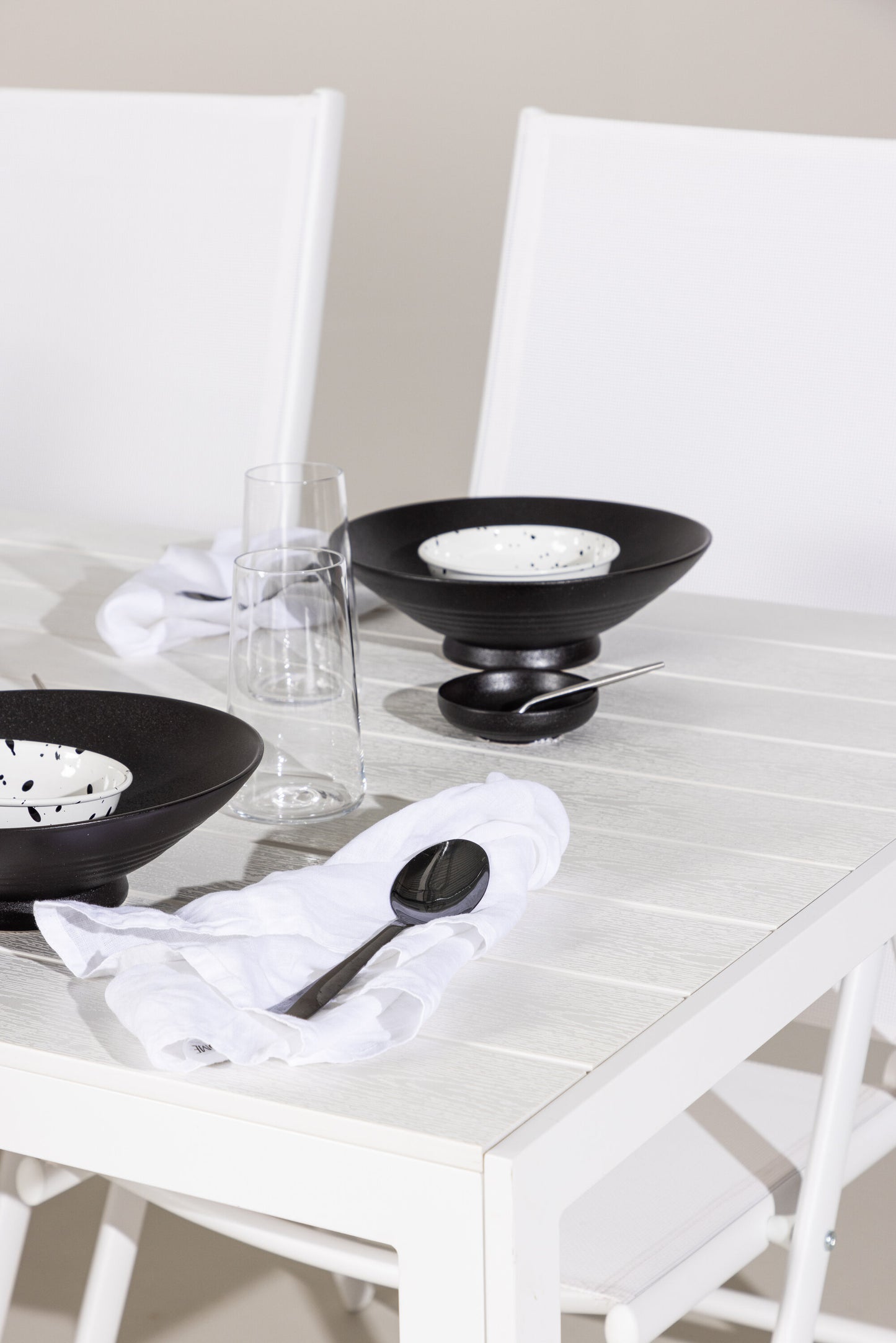 Break Matbord med Break Stolarna – Aluminium
