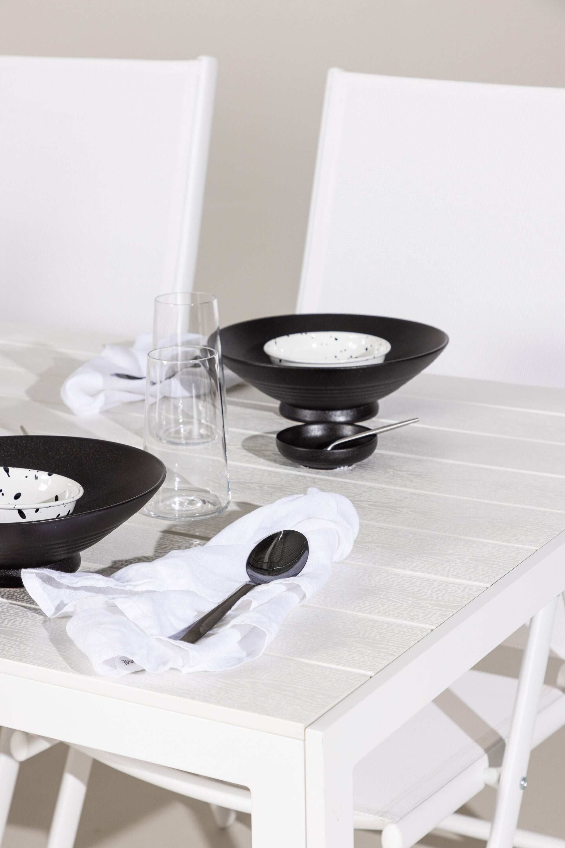 Break Matbord med Break Stolarna – Aluminium