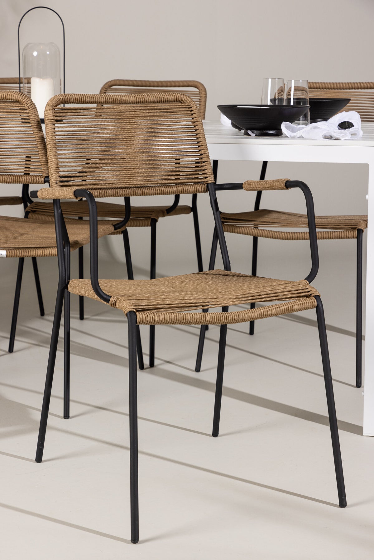 Break Matbord med Lindos Stolarna – Aluminium