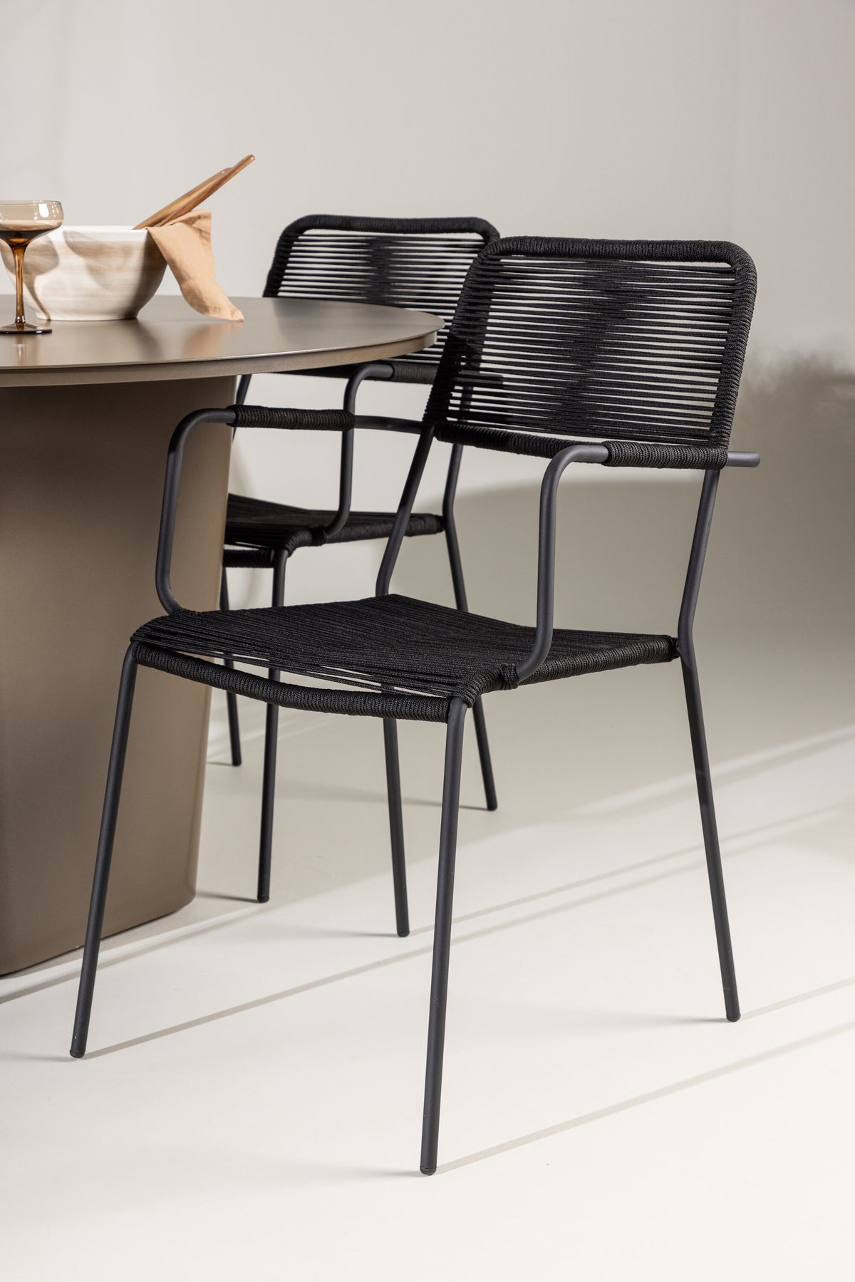 Santa Fe Matbord med Lindos Stolarna – Aluminium