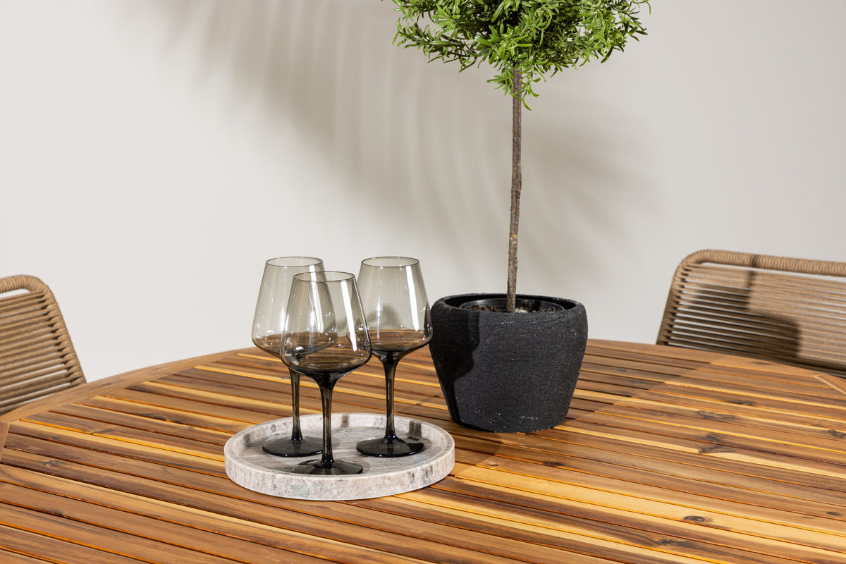Lumpur Matbord med Lindos Stolarna – Akacia