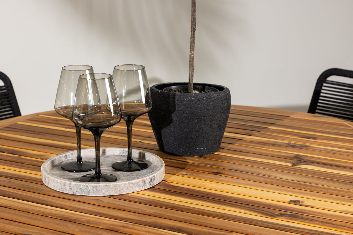 Lumpur Matbord med Lindos Stolarna – Akacia