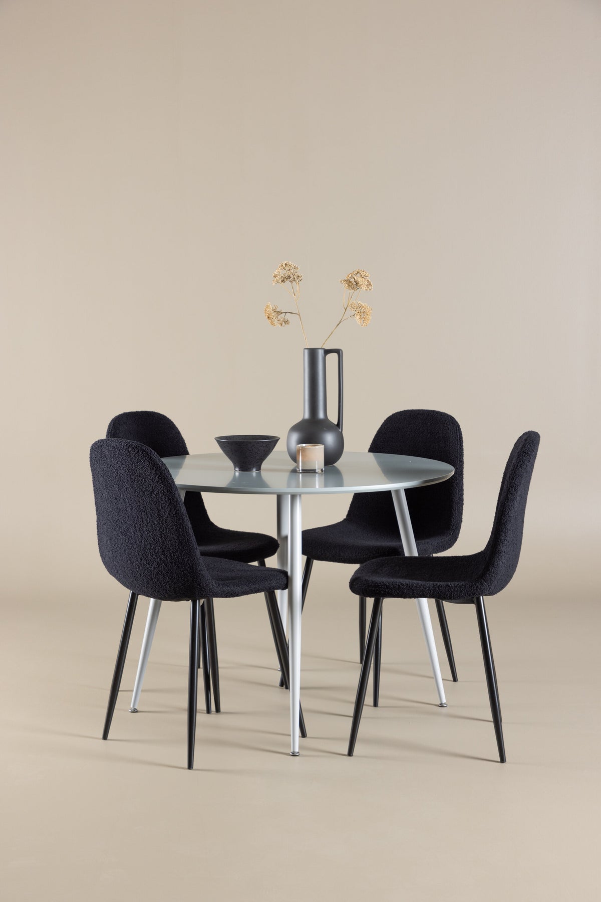 Plaza Matbord med Polar Stolarna – MDF