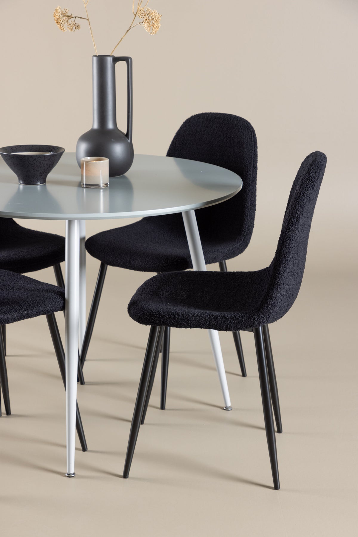 Plaza Matbord med Polar Stolarna – MDF