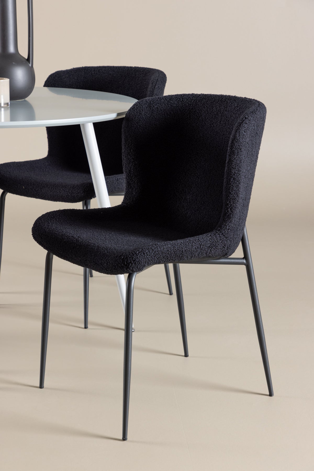 Plaza Matbord med Modesto Stolarna – MDF