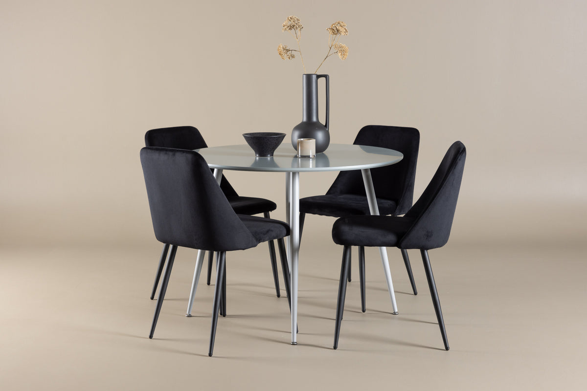 Plaza Matbord med Night Stolarna