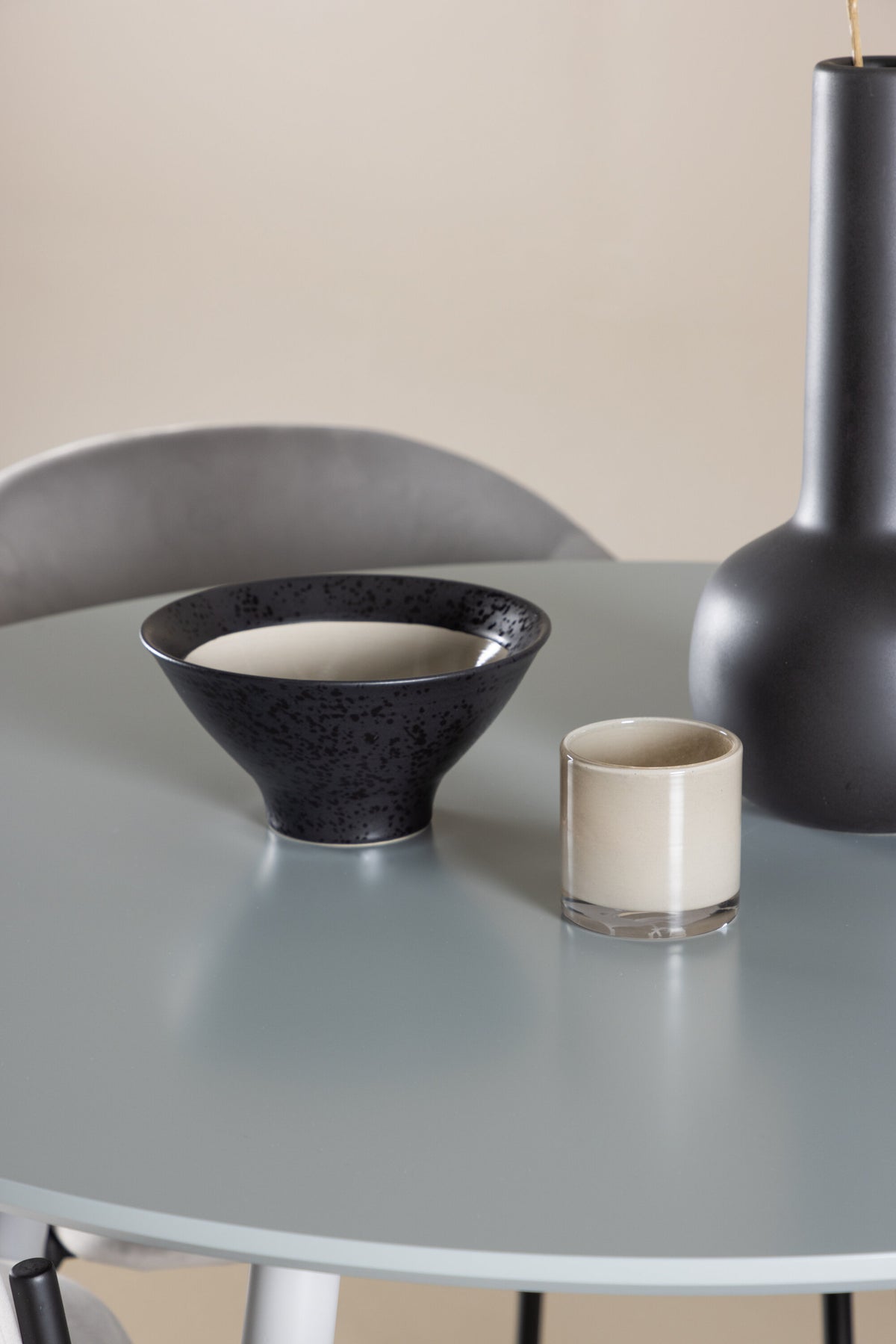 Plaza Matbord med Evelina Stolarna – MDF